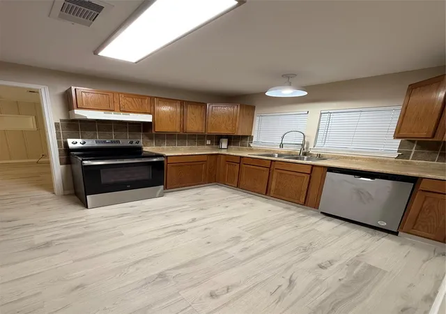 2nd image of 1102 E 2nd St, Sweeny, TX 77480 | MLS# 89928463