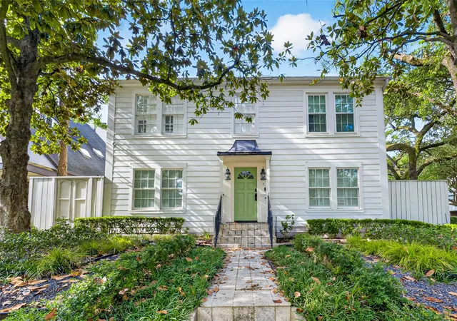 Photo 1 of Single family home for sale at 2127 Milford St, Houston, TX 77098 | MLS# 48974179 | Listing updated on 2026-09-11