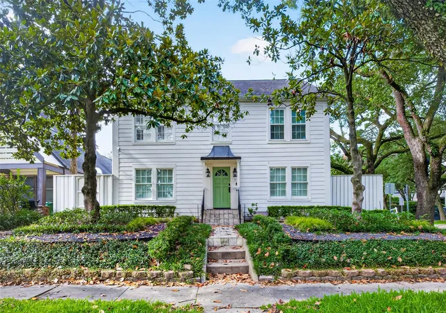 Photo 2 of Single family home for sale at 2127 Milford St, Houston, TX 77098 | MLS# 48974179 | Listing updated on 2026-09-11