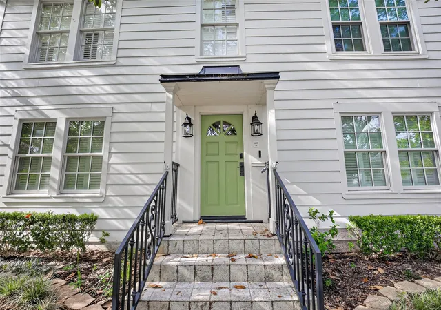 Photo 3 of Single family home for sale at 2127 Milford St, Houston, TX 77098 | MLS# 48974179 | Listing updated on 2026-09-11