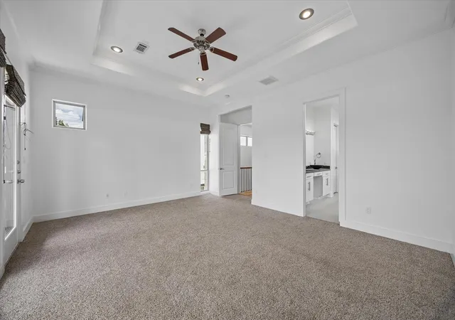 3rd image of 1033 Herkimer St, Houston, TX 77008 | MLS# 56999800