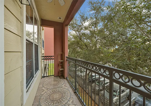 Photo 2 of Condo for sale at 1711 Old Spanish Trl #117, Houston, TX 77054 | MLS# 50616842 | Listing updated on 2026-08-30