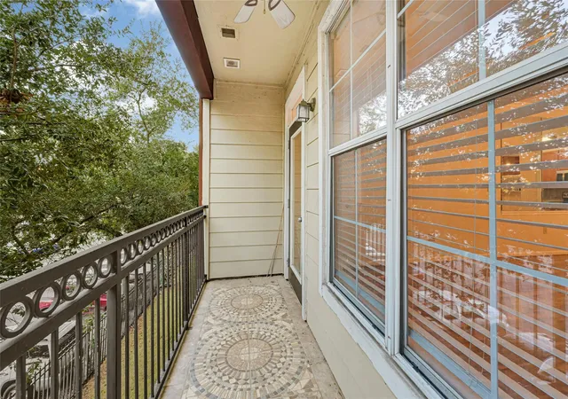 Photo 3 of Condo for sale at 1711 Old Spanish Trl #117, Houston, TX 77054 | MLS# 50616842 | Listing updated on 2026-08-30