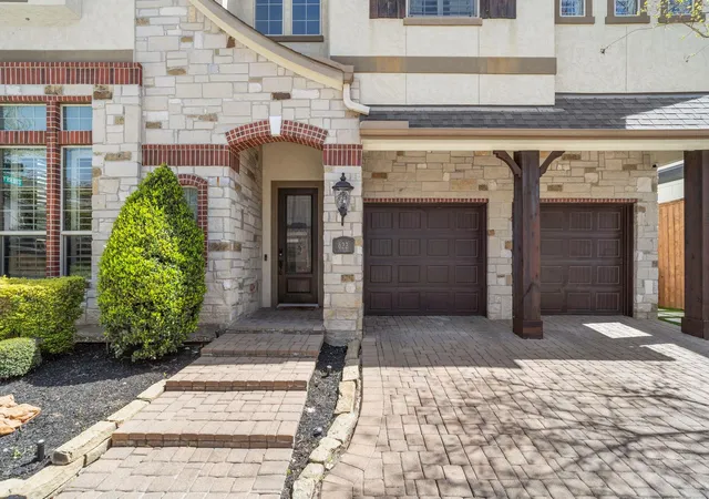 Photo 2 of Single family home for sale at 622 Pink Azalea Trl, Houston, TX 77079 | MLS# 83214441 | Listing updated on 2026-09-06