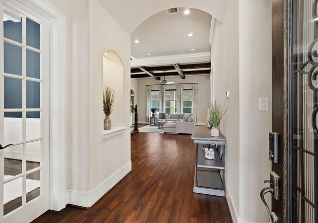 Photo 3 of Single family home for sale at 622 Pink Azalea Trl, Houston, TX 77079 | MLS# 83214441 | Listing updated on 2026-09-06
