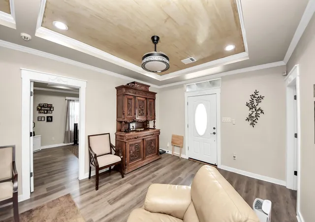 3rd image of 1106 S 8Th St, La Porte, TX 77571 | MLS# 43648214
