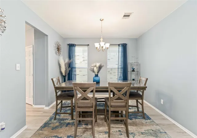 Photo 3 of Single family home for sale at 1867 Cypress Cyn Trl, Conroe, TX 77301 | MLS# 67173350 | Listing updated on 2026-04-01