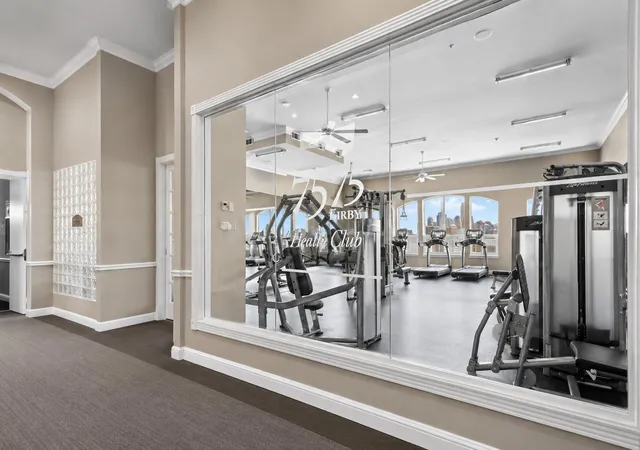 2nd image of 7575 Kirby Dr, Houston, TX 77030