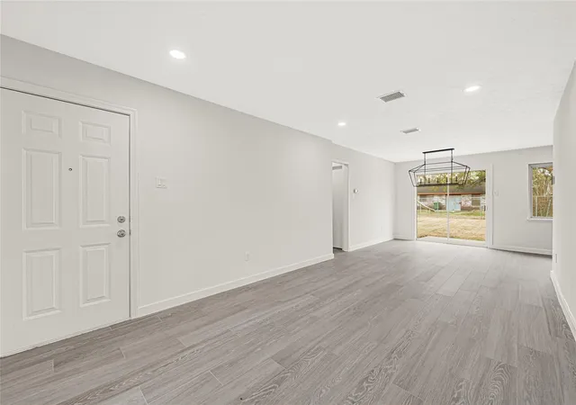 image of 11502 Fawnway Dr, Houston, TX 77048 | MLS# 45605700