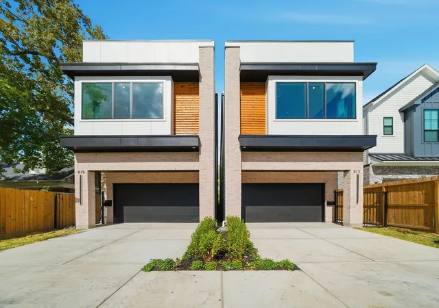 Photo 2 of Single family home for sale at 1227 Prince St, Houston, TX 77008 | MLS# 22766797 | Listing updated on 2026-09-17
