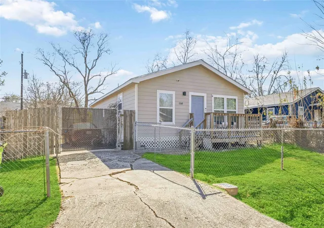 2nd image of 1509 Paloma Ave, Richmond, TX 77469 | MLS# 9052987