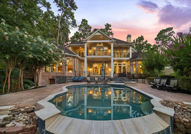 Homes for sale in Kingwood, TX | 30 Turtle Cove Ct, Kingwood, TX 77346 | MLS# 25757441