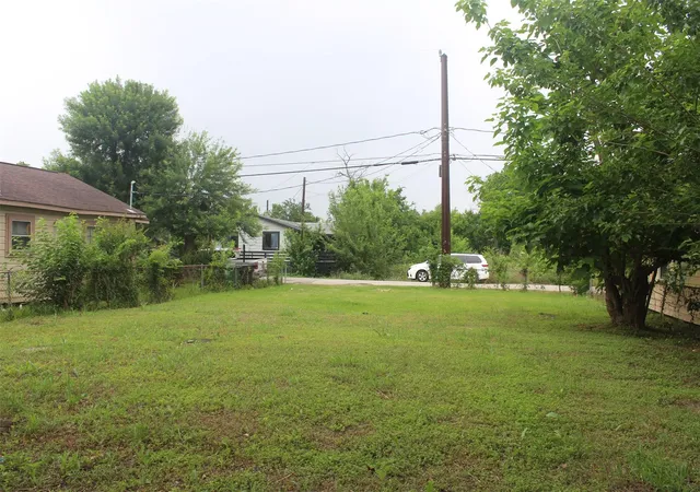 6th image of 4914 Falls St, Houston, TX 77026 | MLS# 57083897