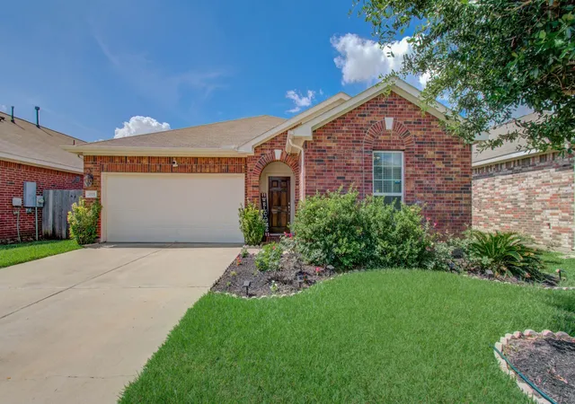 Photo 3 of Sale Pending at 20011 Wedgewood Gable Way, Katy, TX 77449 | MLS# 53731921 | Listing updated on 2026-09-16