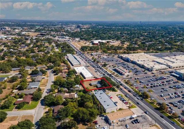 5th image of 720 E Villa Maria Rd, Bryan, TX 77802 | MLS# 28987482