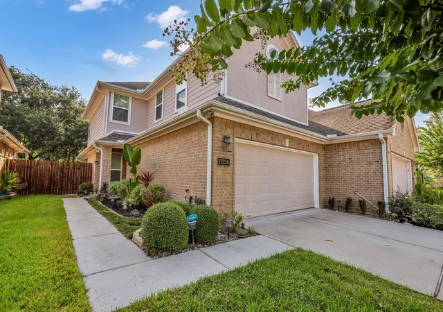 Photo 1 of Townhouse for sale at 17234 Hartridge Dr, Houston, TX 77090 | MLS# 36615839 | Listing updated on 2026-09-16