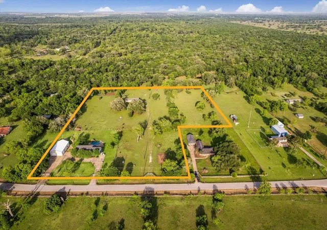 Photo 1 of Single family home for sale at 3515 County Rd 36, Angleton, TX 77515 | MLS# 37985054 | Listing updated on 2026-08-13