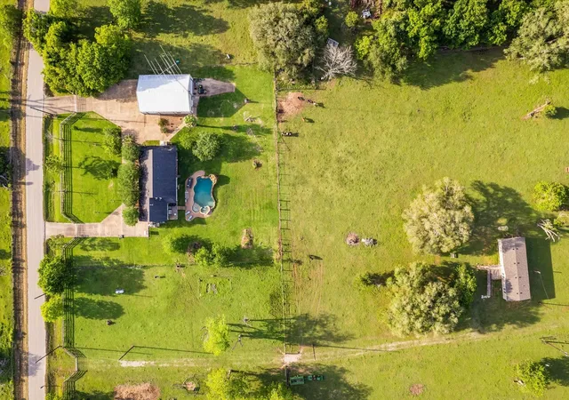 Photo 3 of Single family home for sale at 3515 County Rd 36, Angleton, TX 77515 | MLS# 37985054 | Listing updated on 2026-08-13