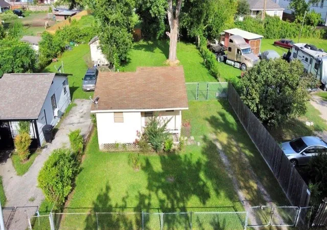 4th image of 6821 Haight St, Houston, TX 77028 | MLS# 16619778