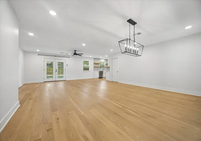 Photo 3 of Single family home for sale at 4725 Spellman Rd, Houston, TX 77035 | MLS# 31642940 | Listing updated on 2026-08-30