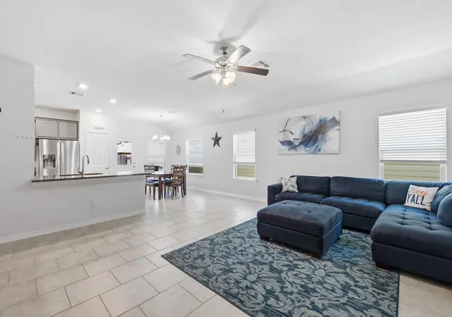 Photo 3 of Single family home for sale at 1933 Cartwright St, Bryan, TX 77807 | MLS# 13458551 | Listing updated on 2026-09-14