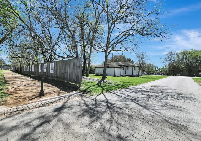 Photo 1 of Land for sale at 122 Commerce St, Magnolia, TX 77355 | MLS# 44737282 | Listing updated on 2026-09-10