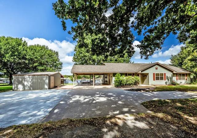 3rd image of 254 Lcr 893, Jewett, TX 75846 | MLS# 67218907