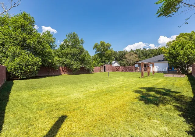 Photo 4 of Sale Pending at 1909 Reese St, Liberty, TX 77575 | MLS# 12861297 | Listing updated on 2026-10-06