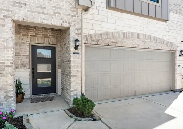 4th image of 7310 Kingbird Cove Ct, Katy, TX 77493 | MLS# 58110133