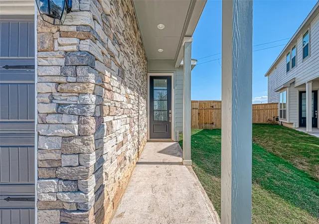 4th image of 5731 Foggy Vine Ct, Fulshear, TX 77441 | MLS# 8110885
