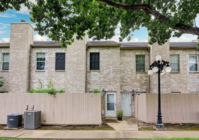 2nd image of 3198 Holly Hall St #3198, Houston, TX 77054 | MLS# 15245244