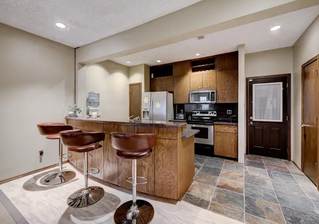 4th image of 3198 Holly Hall St #3198, Houston, TX 77054 | MLS# 15245244