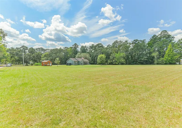 Photo 4 of Single family home for sale at 200 Chris Ln, Shepherd, TX 77371 | MLS# 81673303 | Listing updated on 2026-09-10