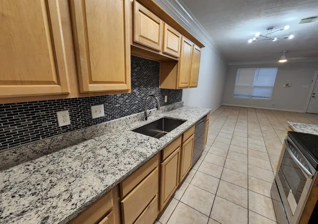 Photo 2 of Townhouse for sale at 11045 Landswalk Dr #113, Houston, TX 77099 | MLS# 18585097 | Listing updated on 2026-09-06