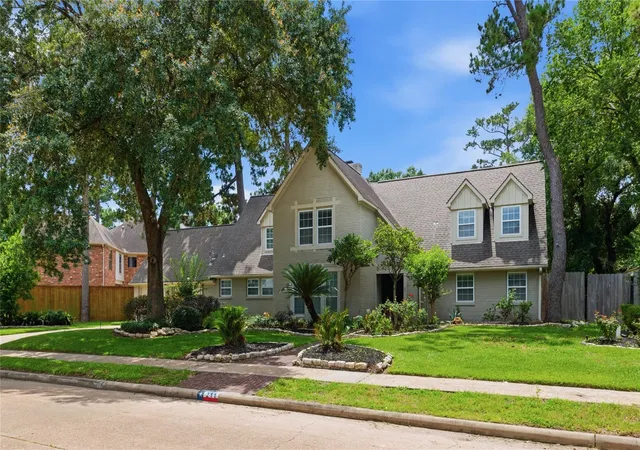 3rd image of 211 Faust Ln, Houston, TX 77024 | MLS# 39681086