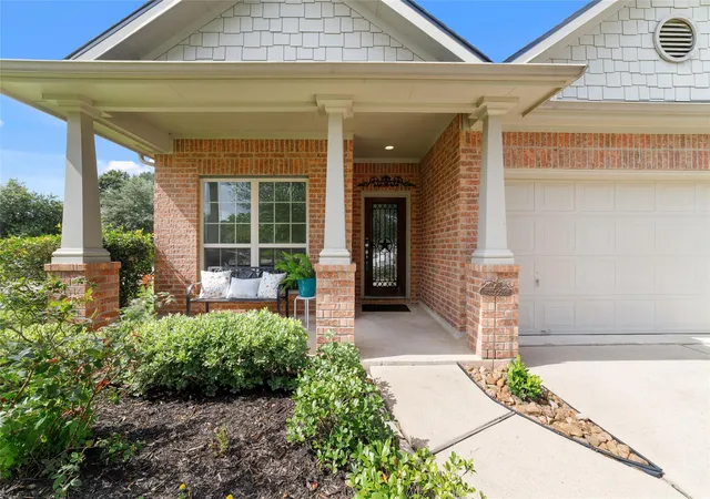 Photo 2 of Single family home for sale at 27526 Gatlin Ln, Spring, TX 77386 | MLS# 13129691 | Listing updated on 2026-09-05