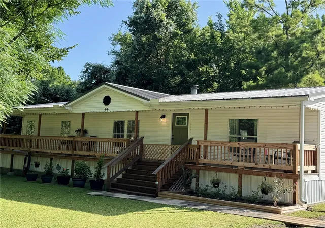 Photo 2 of Sale Pending at 45 Arizona Ln, Huntsville, TX 77320 | MLS# 97596352 | Listing updated on 2026-09-27