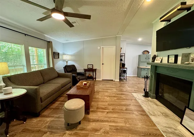 Photo 3 of Sale Pending at 45 Arizona Ln, Huntsville, TX 77320 | MLS# 97596352 | Listing updated on 2026-09-27