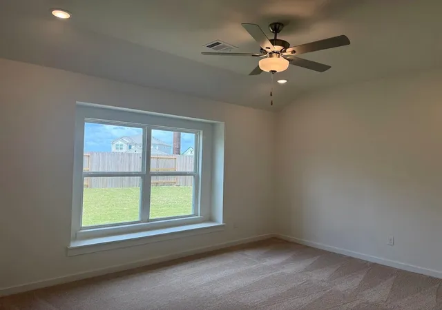 6th image of 8327 Amber Summit Lane, Angleton, TX 77515 | MLS# 49752215