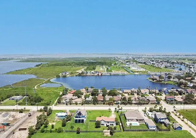 Photo 3 of Sale Pending at 10419 Stewart Rd, Galveston, TX 77554 | MLS# 93778664 | Listing updated on 2026-09-17