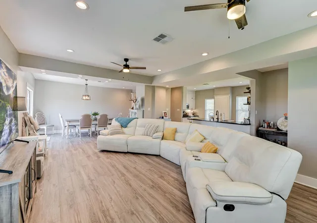 Photo 4 of Sale Pending at 10419 Stewart Rd, Galveston, TX 77554 | MLS# 93778664 | Listing updated on 2026-09-17