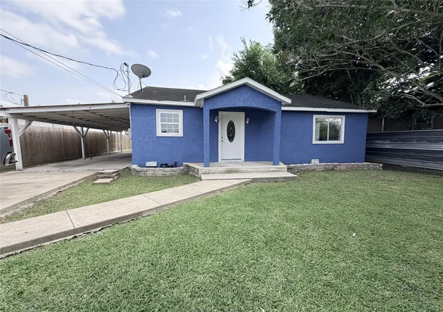 Photo 2 of Single family home for sale at 12906 Gladden Dr, Houston, TX 77049 | MLS# 11027213 | Listing updated on 2026-05-01