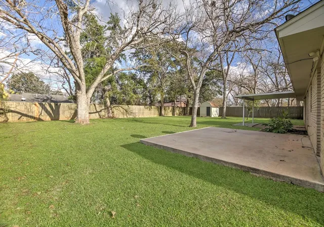 Homes for sale in Lake Jackson, TX | 416 Southern Oaks Dr, Lake Jackson, TX 77566 | MLS# 14269562