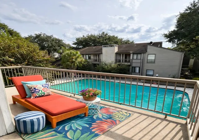 2nd image of 9707 Richmond Ave #16, Houston, TX 77042 | MLS# 89245498