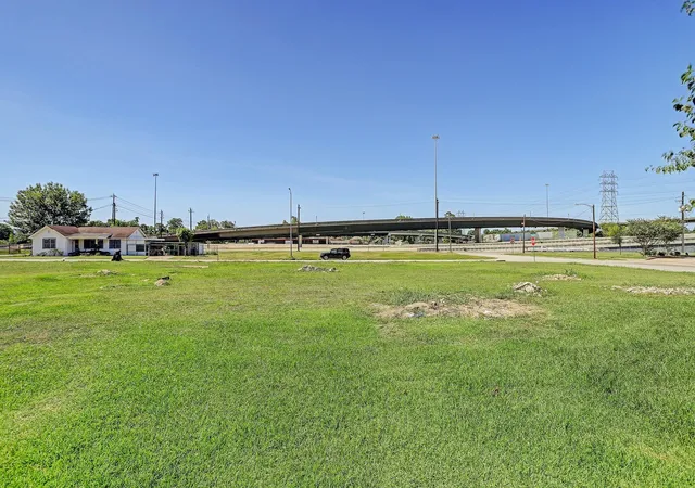 3rd image of 1410 Bragg St, Houston, TX 77009 | MLS# 83197601