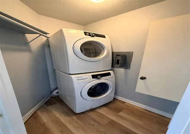 5th image of 2402 Sycamore Ave, Huntsville, TX 77340