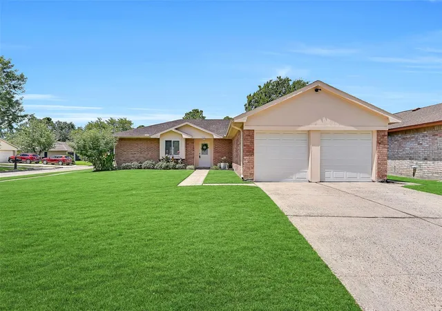 Homes for sale in Webster, TX | 2414 Heather Ridge Ct, Webster, TX 77598 | MLS# 51013957