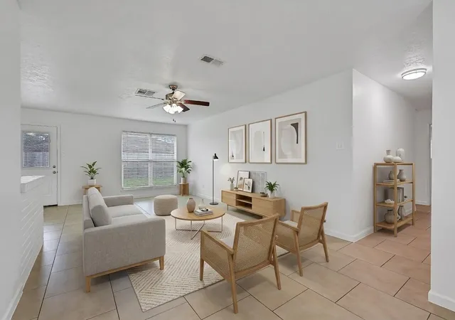 3rd image of 2414 Heather Ridge Ct, Webster, TX 77598 | MLS# 51013957
