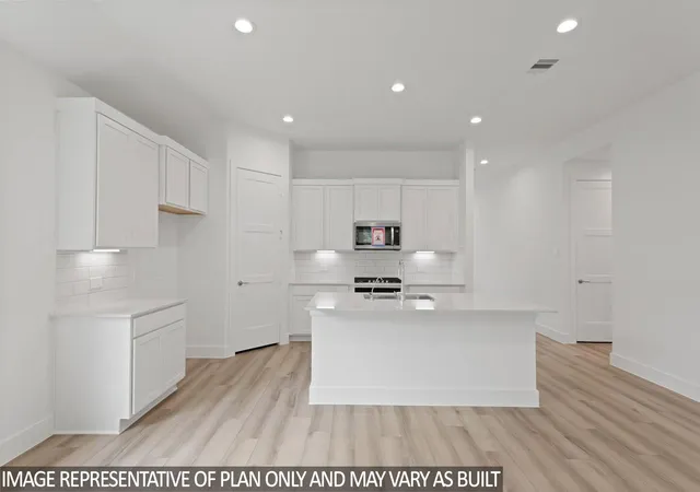Photo 3 of Single family home for sale at 1136 Skyline Trails Ave, Conroe, TX 77303 | MLS# 89784705 | Listing updated on 2026-09-18