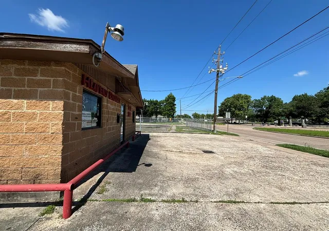 image of 3810 3815 Cavalcade St, Houston, TX 77026 | MLS# 80953602